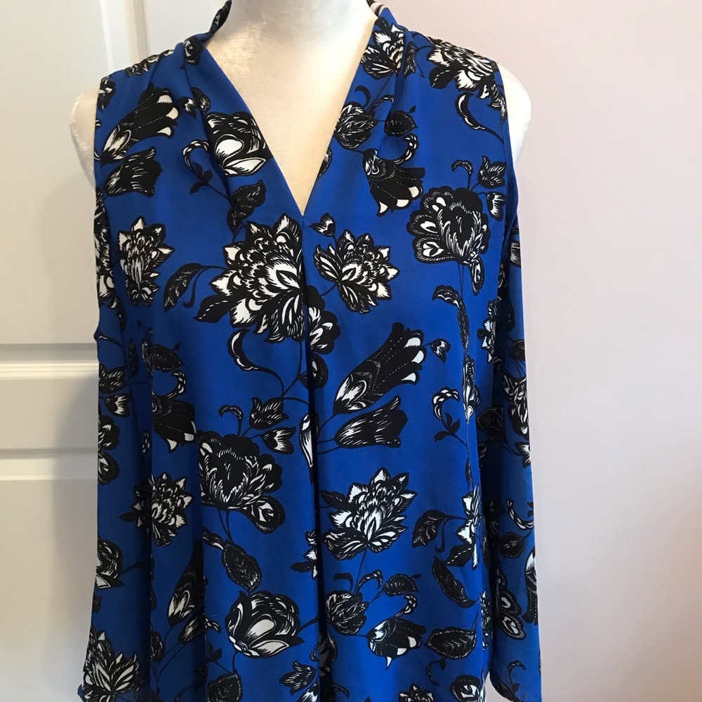 Vince Camuto Blue Floral Cold Shoulder Blouse
